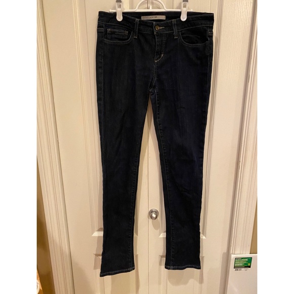 Joe’s Jeans - cigarette style - slim and straight - Picture 2 of 5